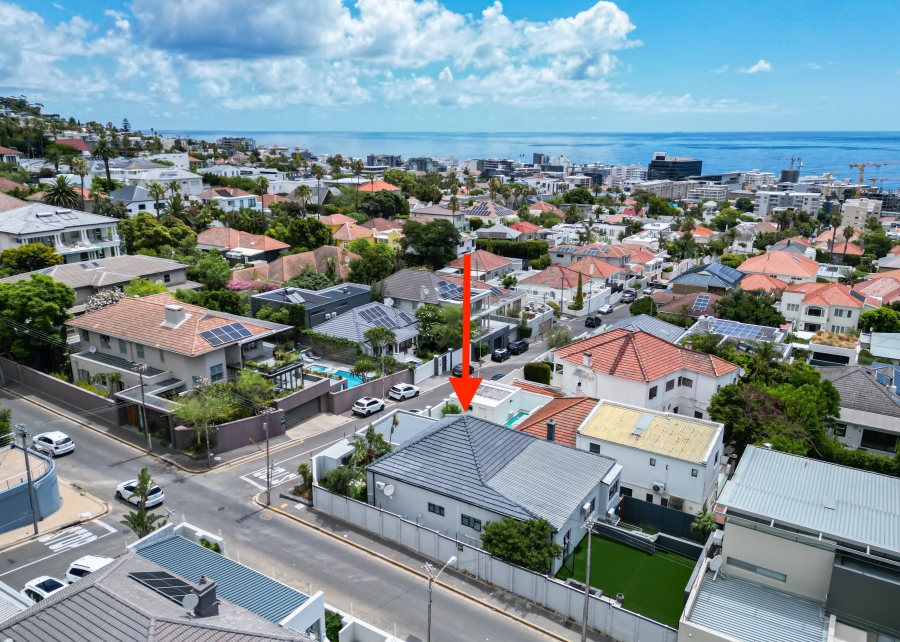 4 Bedroom Property for Sale in Fresnaye Western Cape